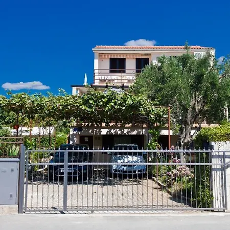 Guest house In Rogoznica With W-lan 3338-5 *