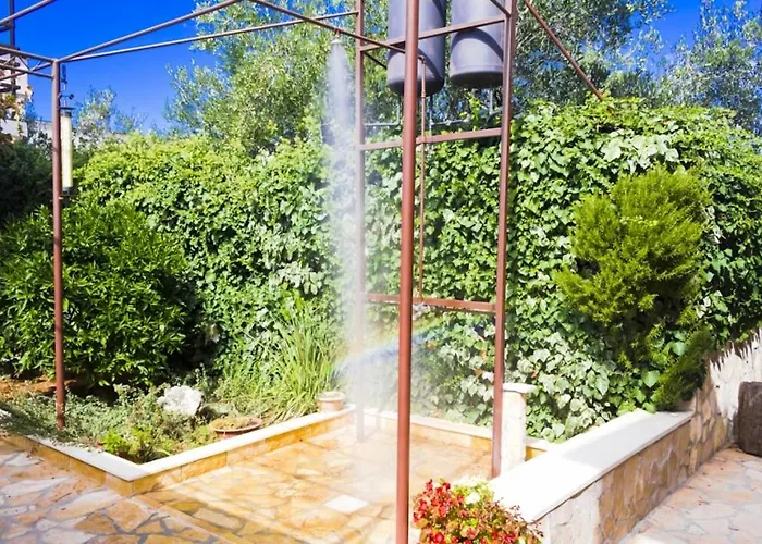 In With W-lan 3338-5 Konukevi Rogoznica (Sibenik-Knin)